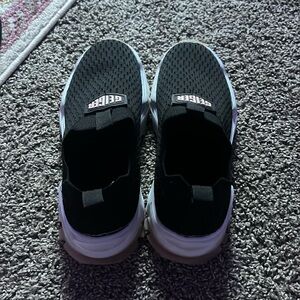 kurt gieger shoes black size 4 stretchy barely worn